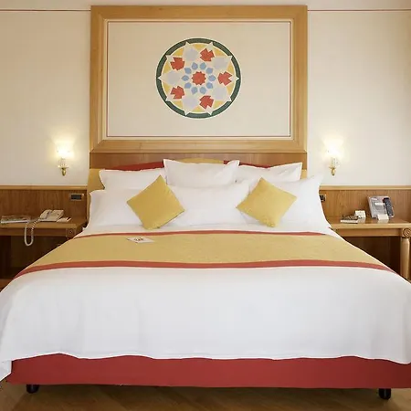 Renaissance Mediterraneo 4*