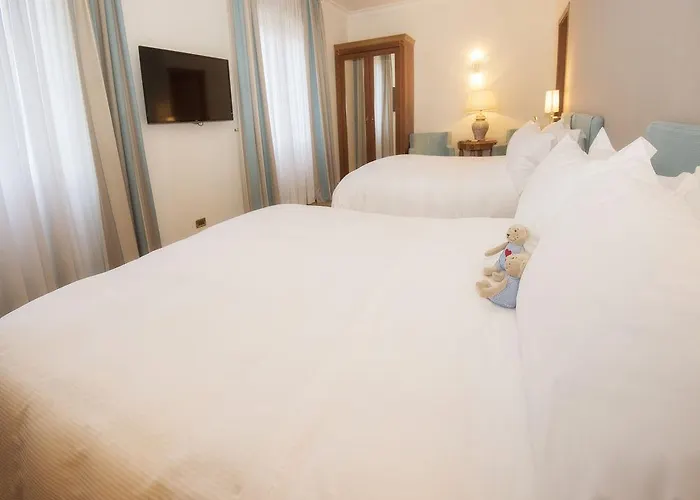 Renaissance Mediterraneo Hotel
