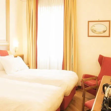 Renaissance Mediterraneo 4* Nápoles