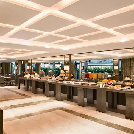 Renaissance Mediterraneo Hotel Nápoles
