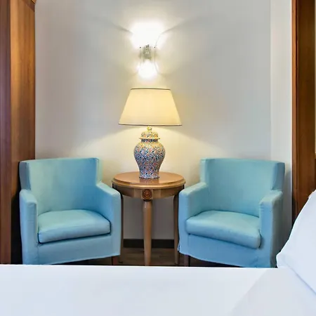 Renaissance Mediterraneo Hotel Nápoles