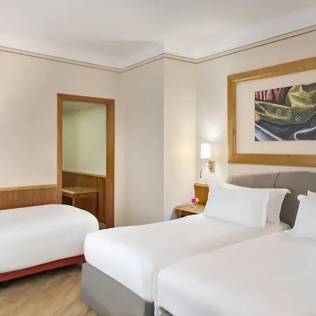 Renaissance Mediterraneo Hotel Nápoles