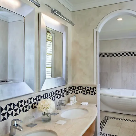 Renaissance Mediterraneo Hotel 4*