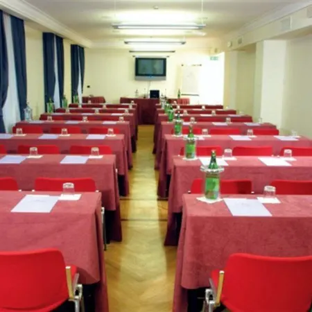 Renaissance Mediterraneo 4* Nápoly
