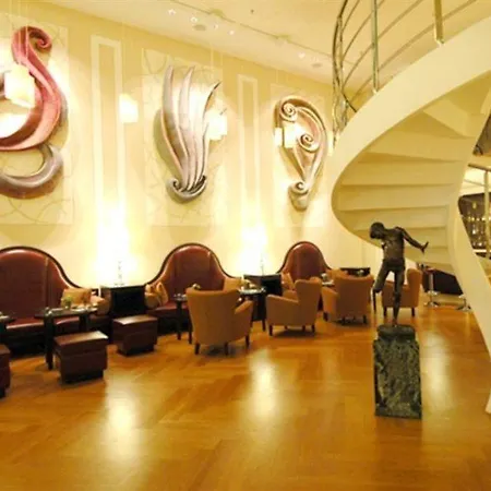 Renaissance Mediterraneo Hotel Nápoles