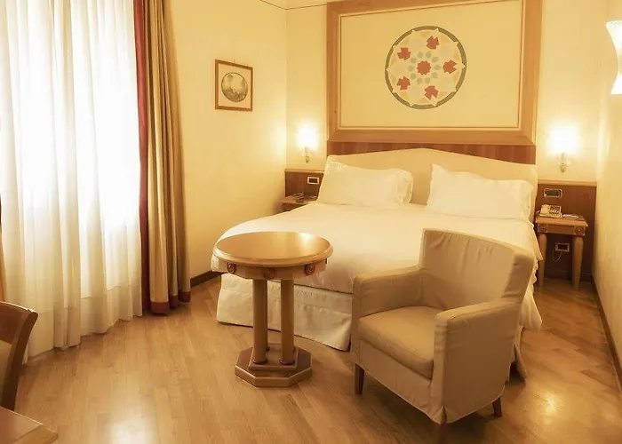 Hotel Renaissance Mediterraneo Naples