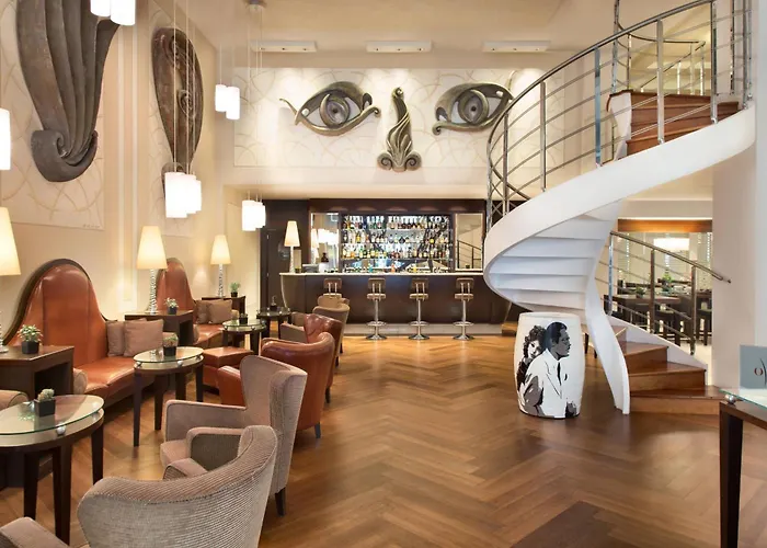 Renaissance Mediterraneo Hotel
